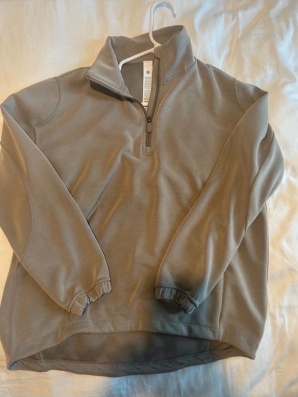Lululemon Softstream 1/4 zip women’s pull over sweatshirt Size Small